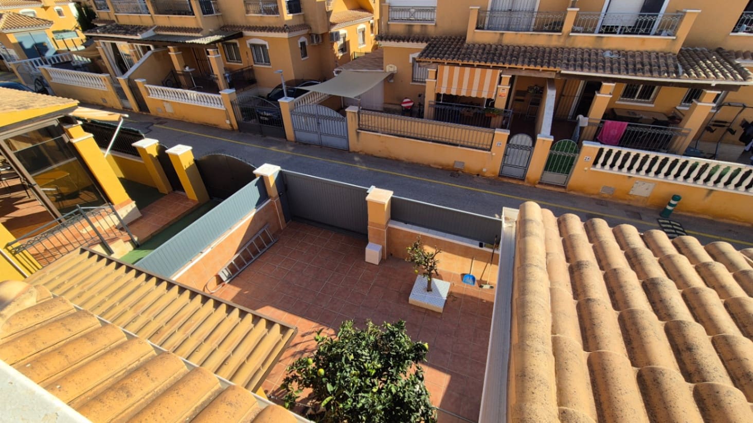 5 soverom Hus til salgs i Torrevieja med svømmebasseng garasje - € 240 000 (Ref: 9528869)