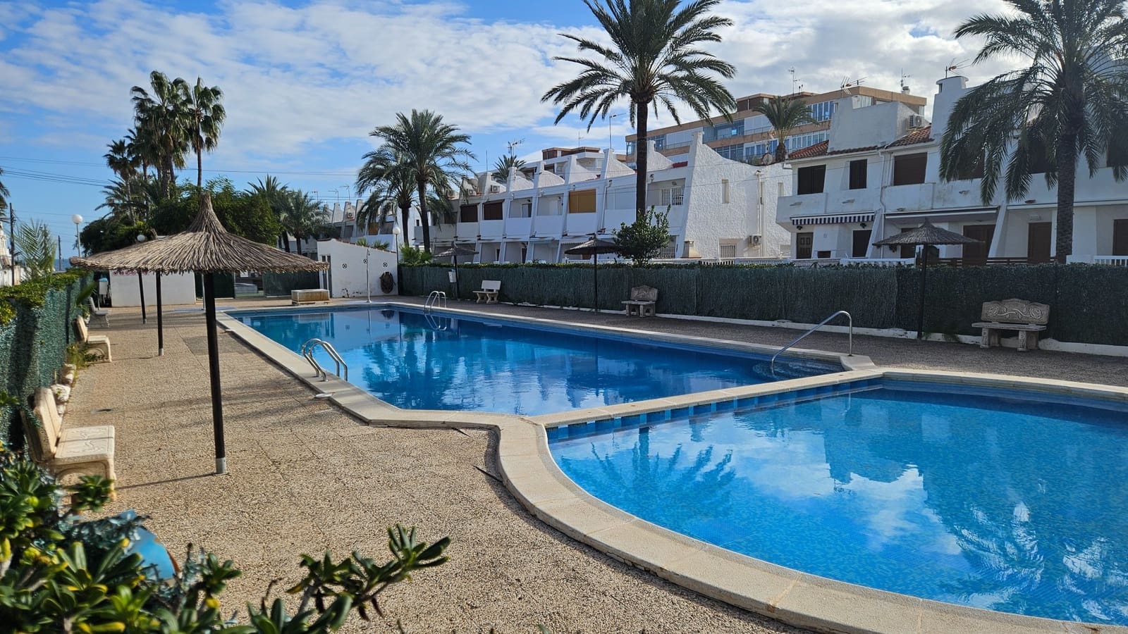 1 bedroom Apartment for sale in Torrevieja with pool garage - € 159,900 (Ref: 9546949)