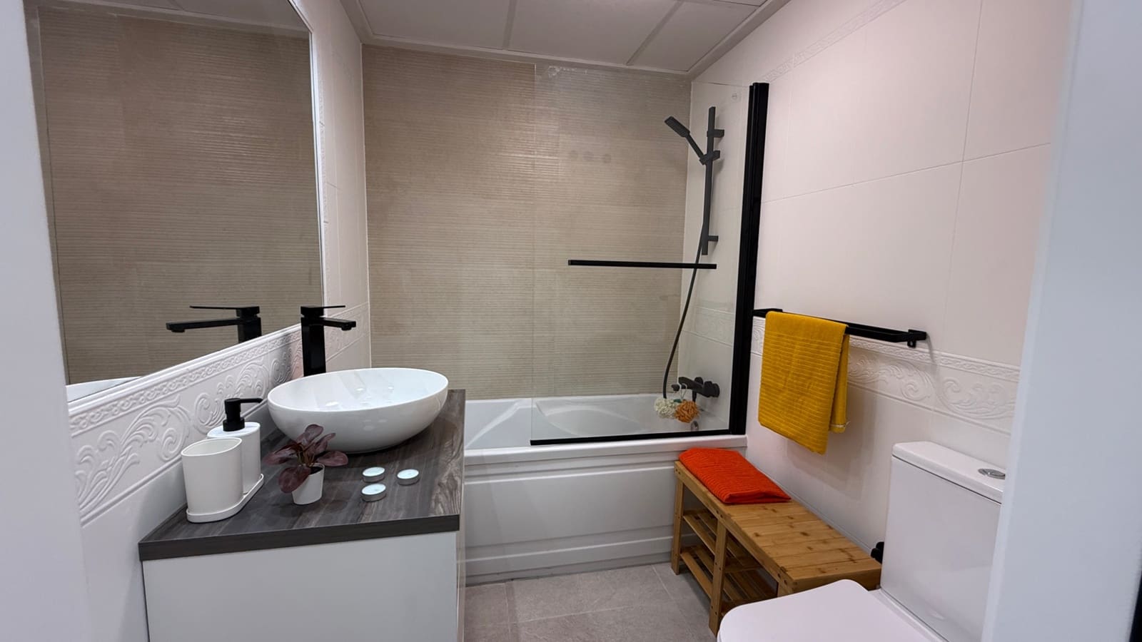 2 soveværelse Byhus til salg i Orihuela Costa med swimmingpool garage - € 205.900 (Ref: 9548931)