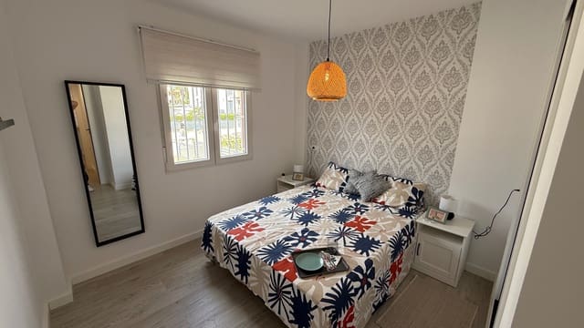 2 soveværelse Byhus til salg i La Zenia, Orihuela med swimmingpool garage - € 205.900 (Ref: 9548931)