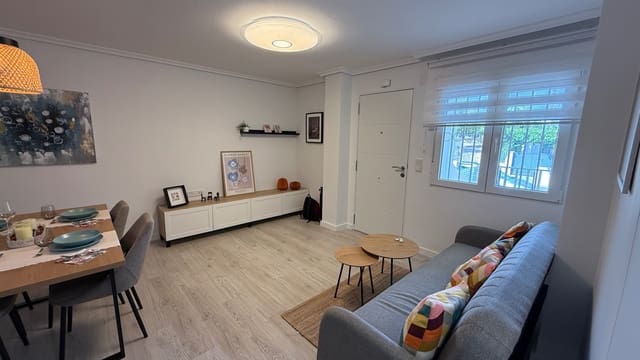 2 soveværelse Byhus til salg i La Zenia, Orihuela med swimmingpool garage - € 205.900 (Ref: 9548931)