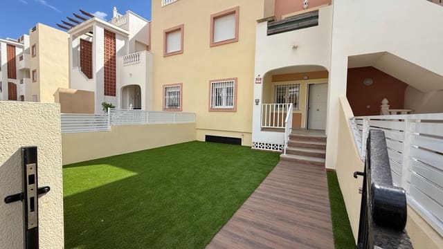 2 soveværelse Byhus til salg i La Zenia, Orihuela med swimmingpool garage - € 205.900 (Ref: 9548931)