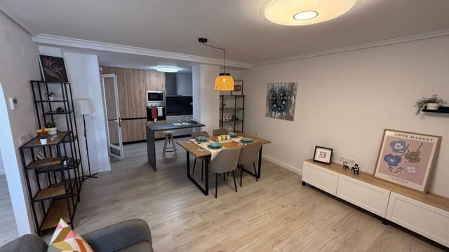 2 soveværelse Byhus til salg i La Zenia, Orihuela med swimmingpool garage - € 205.900 (Ref: 9548931)