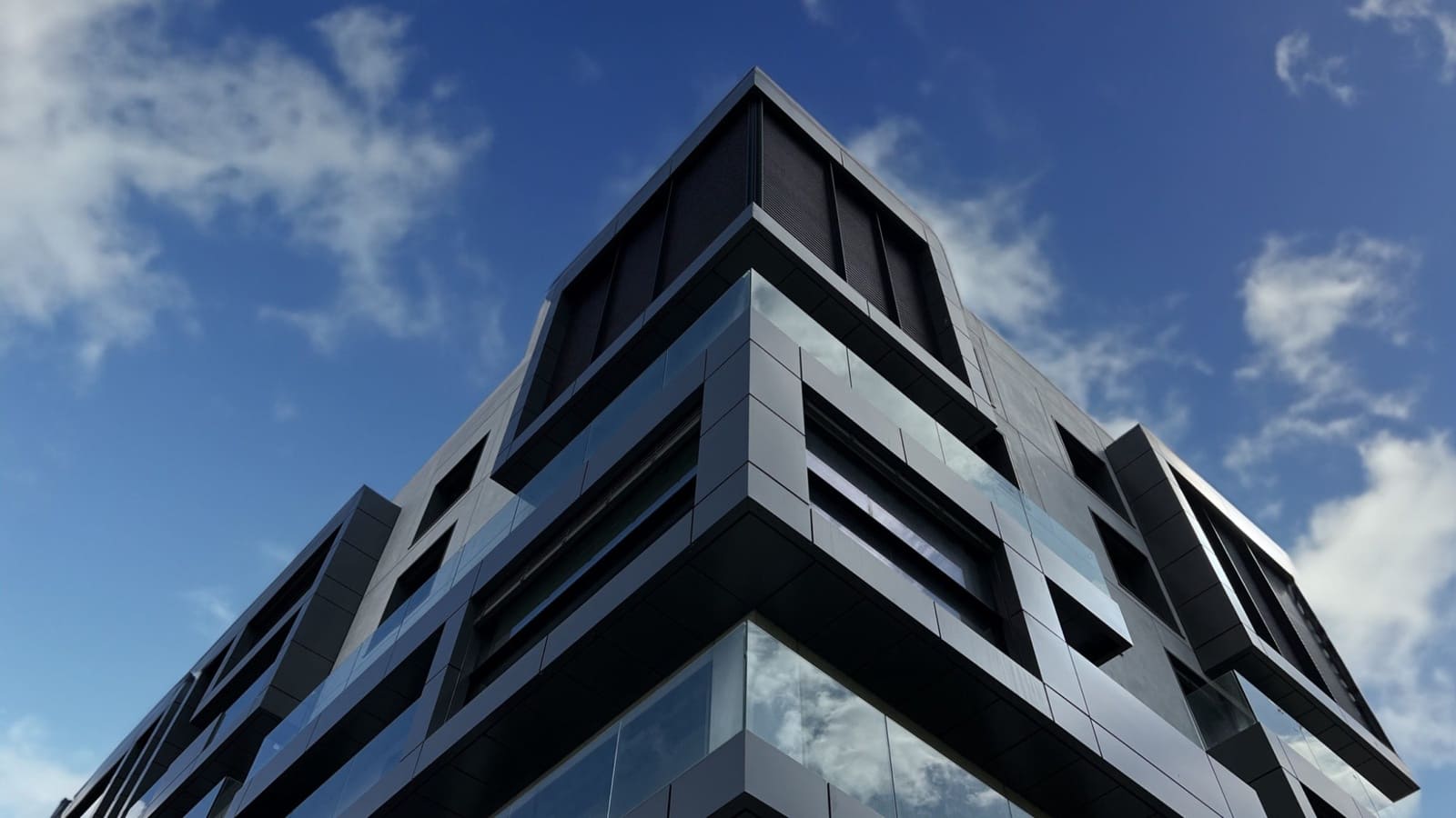 2 bedroom Penthouse for sale in Palma de Mallorca with pool garage - € 1,900,000 (Ref: 9563709)