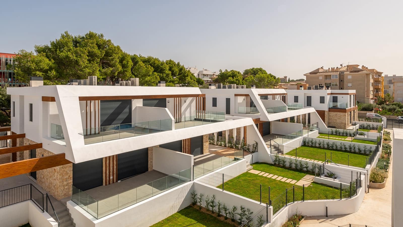 3 soveværelse Semi-Rækkehus til salg i Cala Ratjada med swimmingpool - € 885.000 (Ref: 9563718)