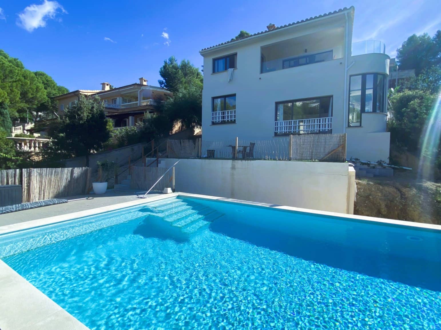 4 sypialnia Willa na sprzedaż w Santa Ponsa z basenem garażem - 2 850 000 € (Ref: 9563923)