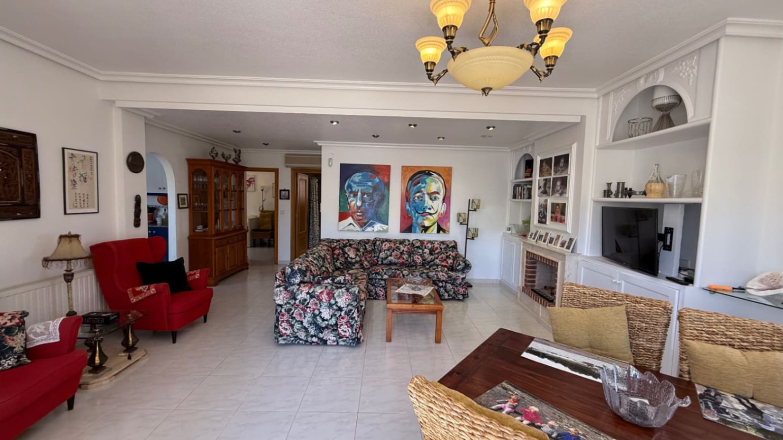 4 soveværelse Villa til salg i Orihuela Costa med swimmingpool garage - € 570.000 (Ref: 9580031)