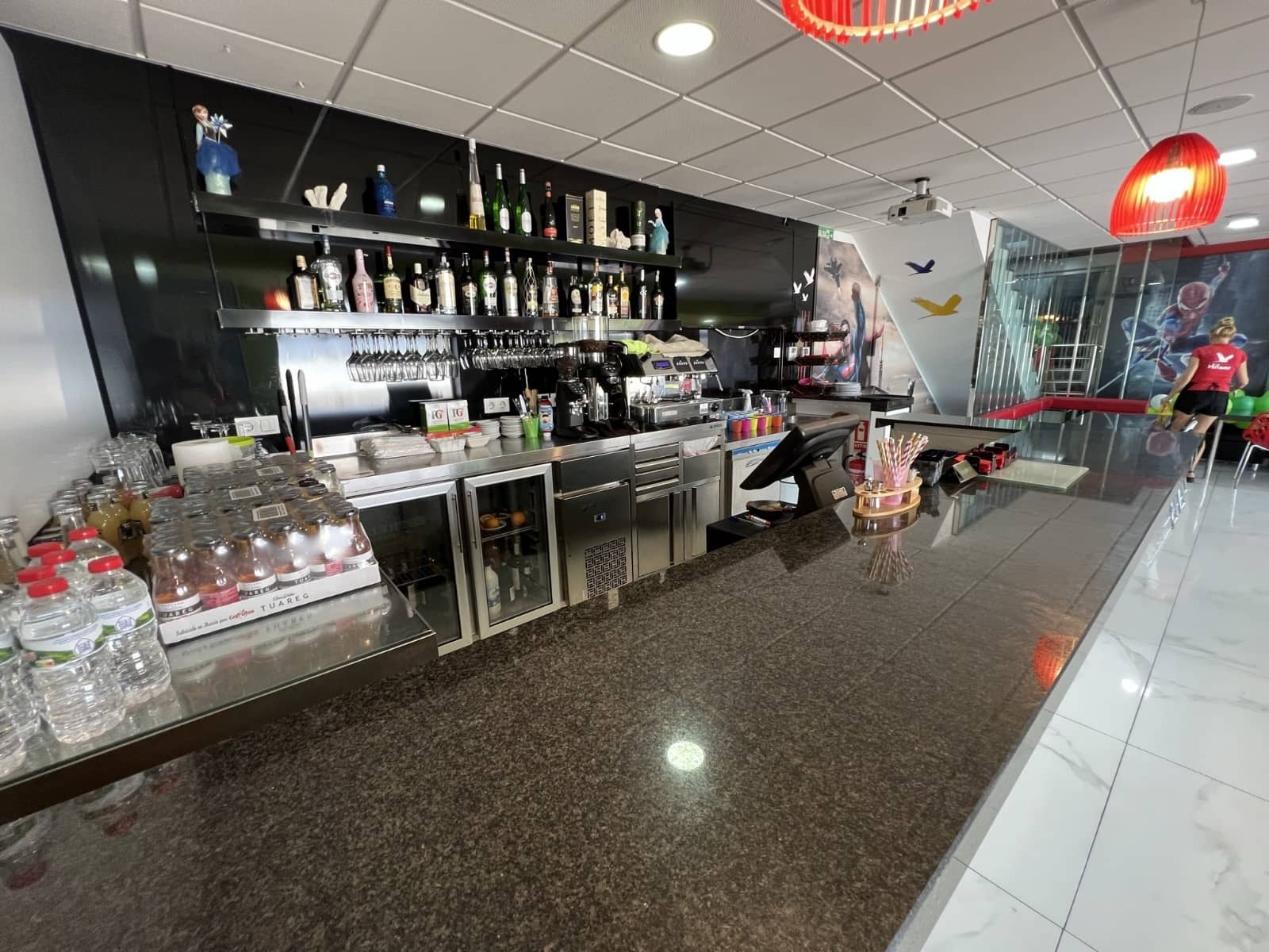 Kommersiell till salu i Torrevieja - 1 000 000 € (Ref: 9580036)