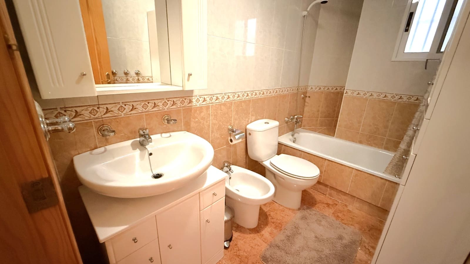 2 slaapkamer Appartement te koop in Torrevieja met zwembad - € 124.000 (Ref: 9583474)