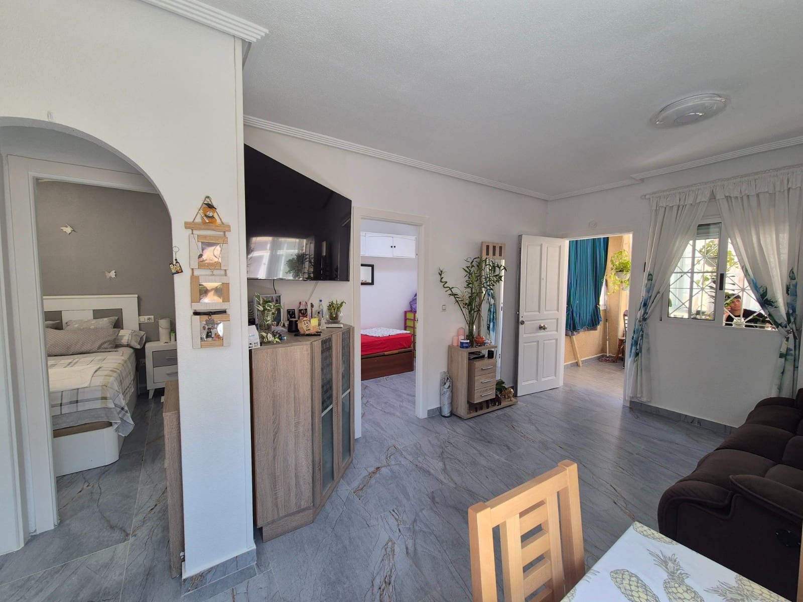 2 soverom Bungalow til salgs i Torrevieja med svømmebasseng - € 179 900 (Ref: 9584605)