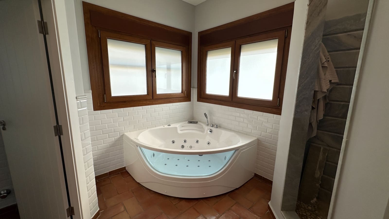 7 bedroom Villa for sale in Dehesa de Campoamor with pool garage - € 1,349,000 (Ref: 9691625)