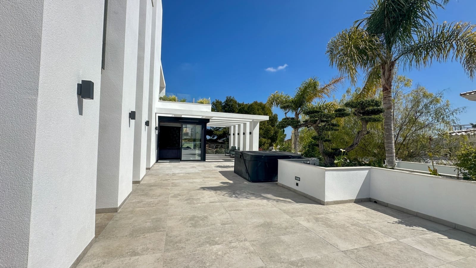 4 slaapkamer Villa te koop in Villamartin met zwembad garage - € 2.950.000 (Ref: 9715591)