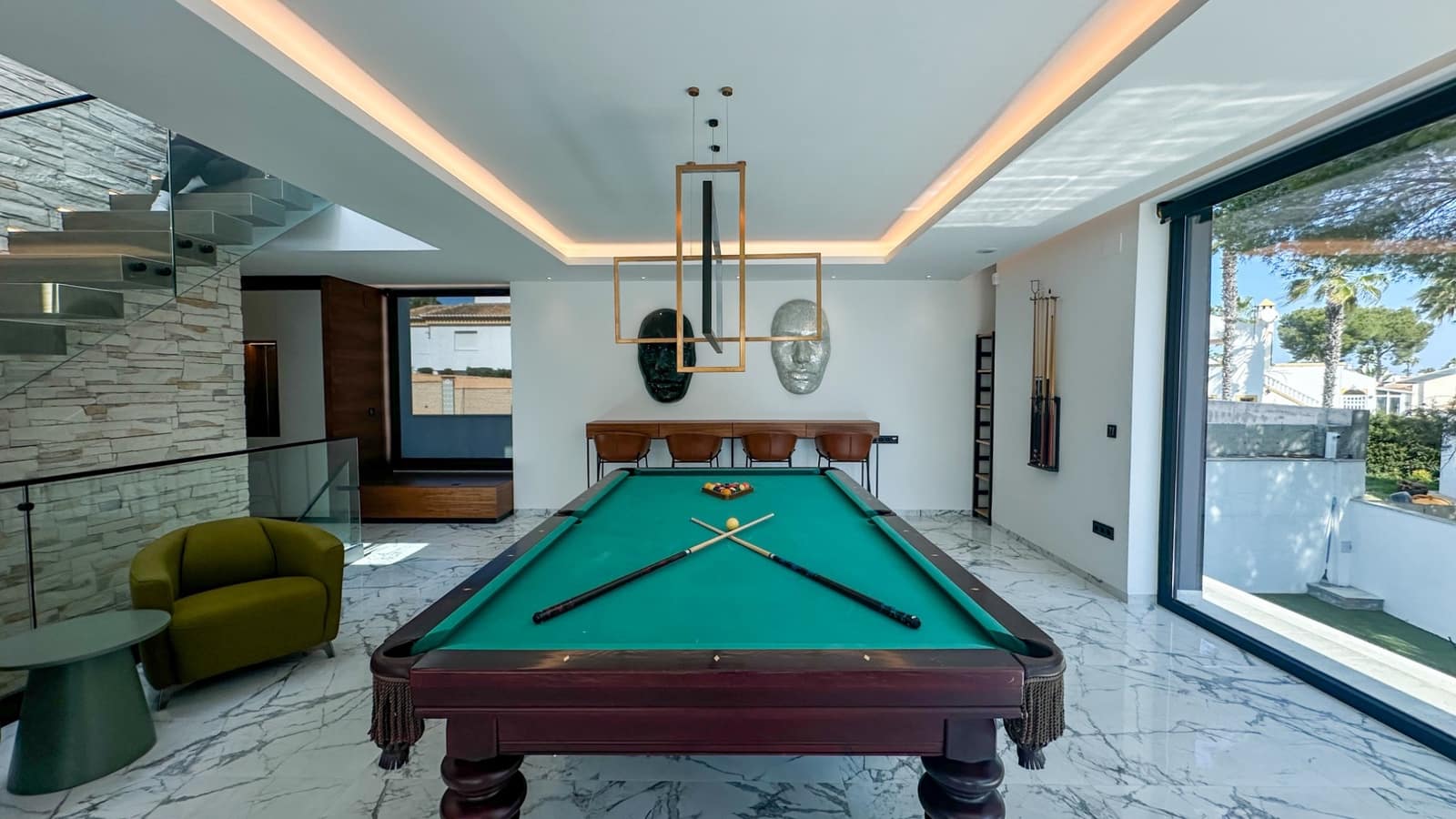 4 slaapkamer Villa te koop in Villamartin met zwembad garage - € 2.950.000 (Ref: 9715591)