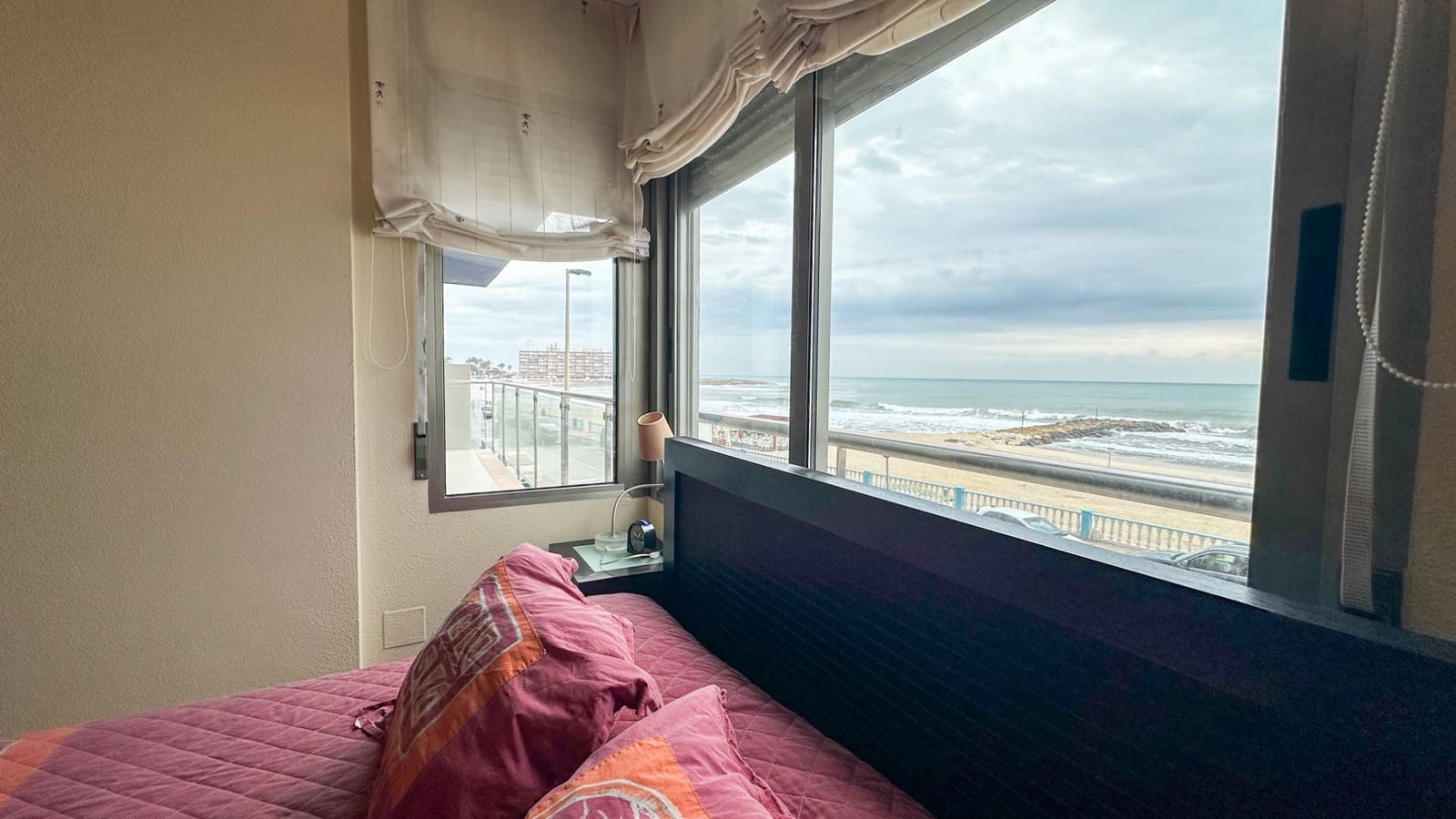 4 camera da letto Appartamento sulla Spiaggia in vendita in Torrevieja con piscina - 680.000 € (Rif: 9720301)