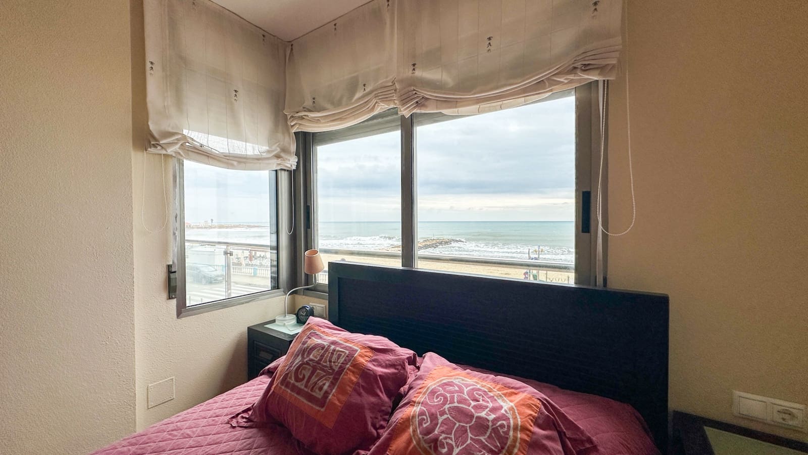 4 camera da letto Appartamento sulla Spiaggia in vendita in Torrevieja con piscina - 680.000 € (Rif: 9720301)