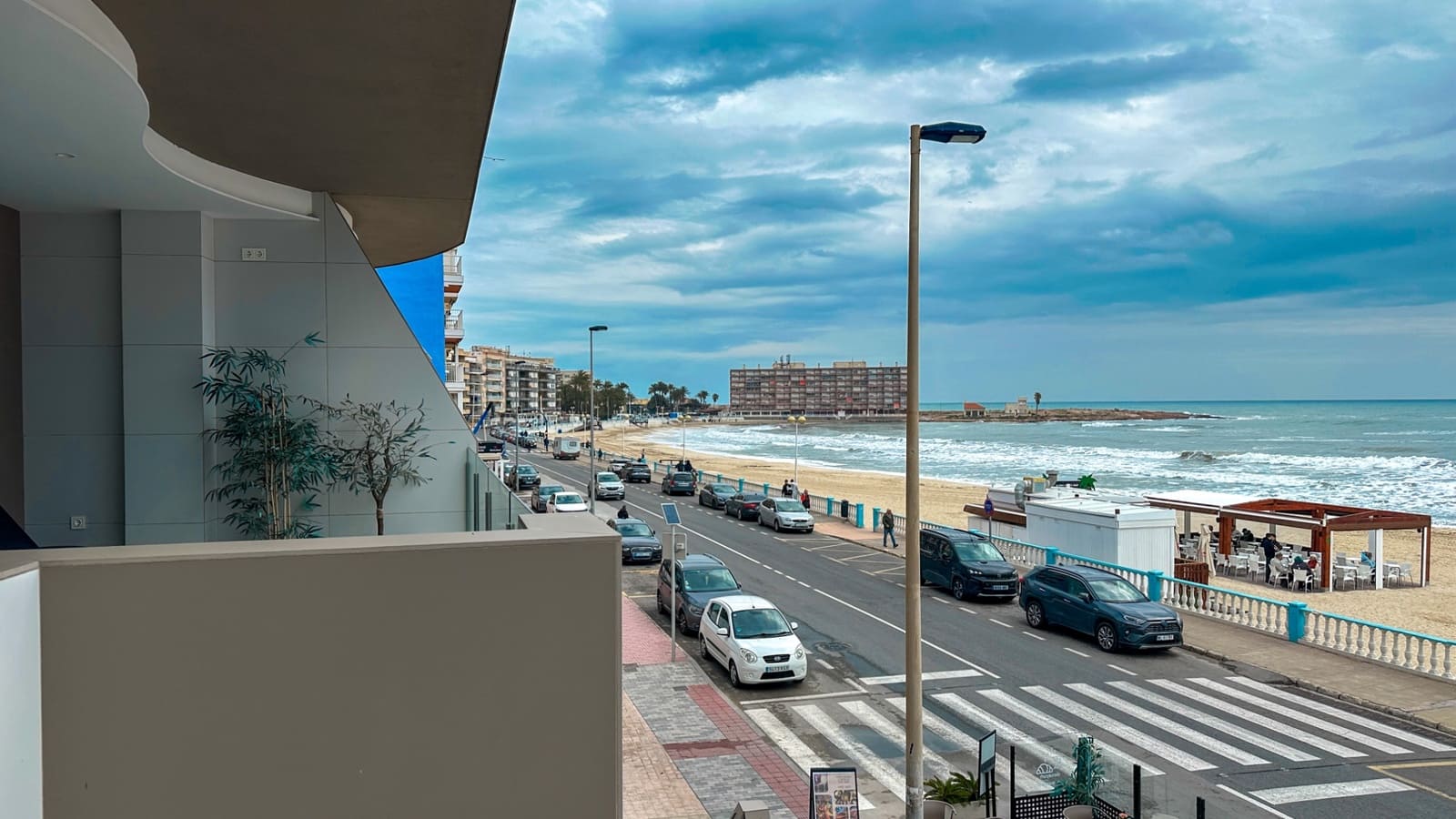 4 camera da letto Appartamento sulla Spiaggia in vendita in Torrevieja con piscina - 680.000 € (Rif: 9720301)