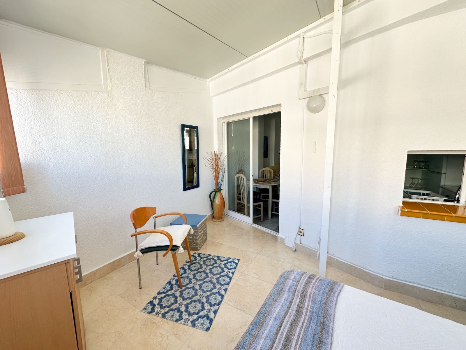 Studio for sale in Torrevieja with garage - € 127,000 (Ref: 9733754)