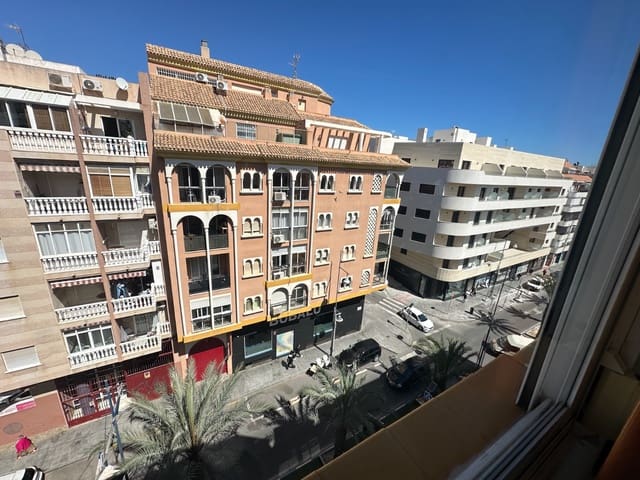 Studio for sale in Centro, Torrevieja with garage - € 127,000 (Ref: 9733754)