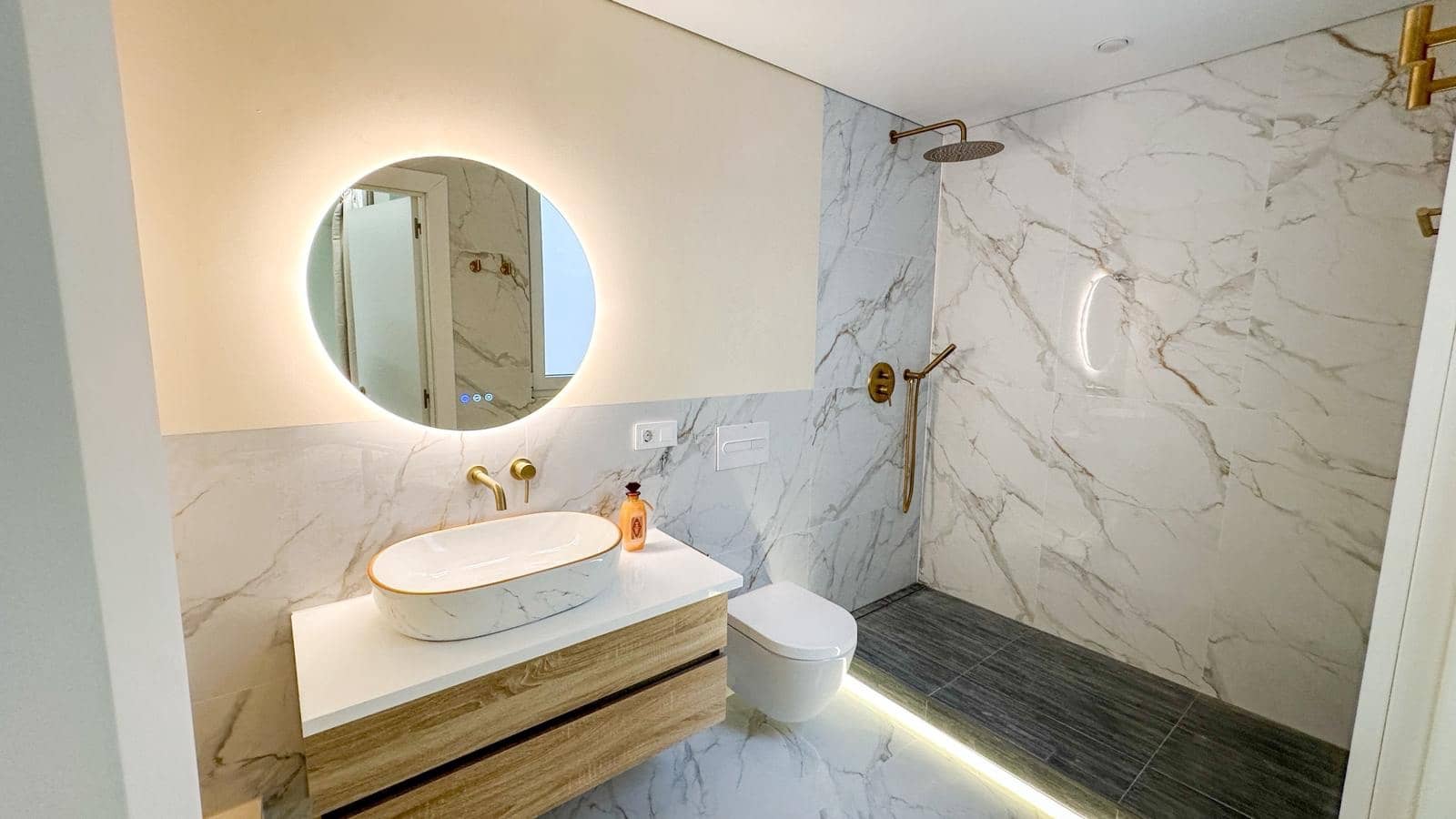 2 chambre Appartement de Plage à vendre à Torrevieja - 265 000 € (Ref: 9737090)