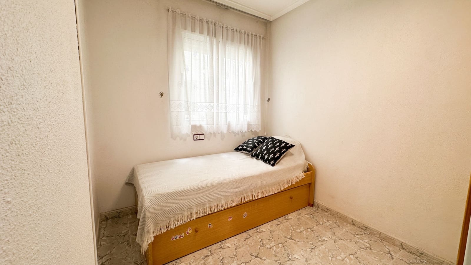 2 soverom Leilighet til salgs i Torrevieja - € 145 000 (Ref: 9795494)