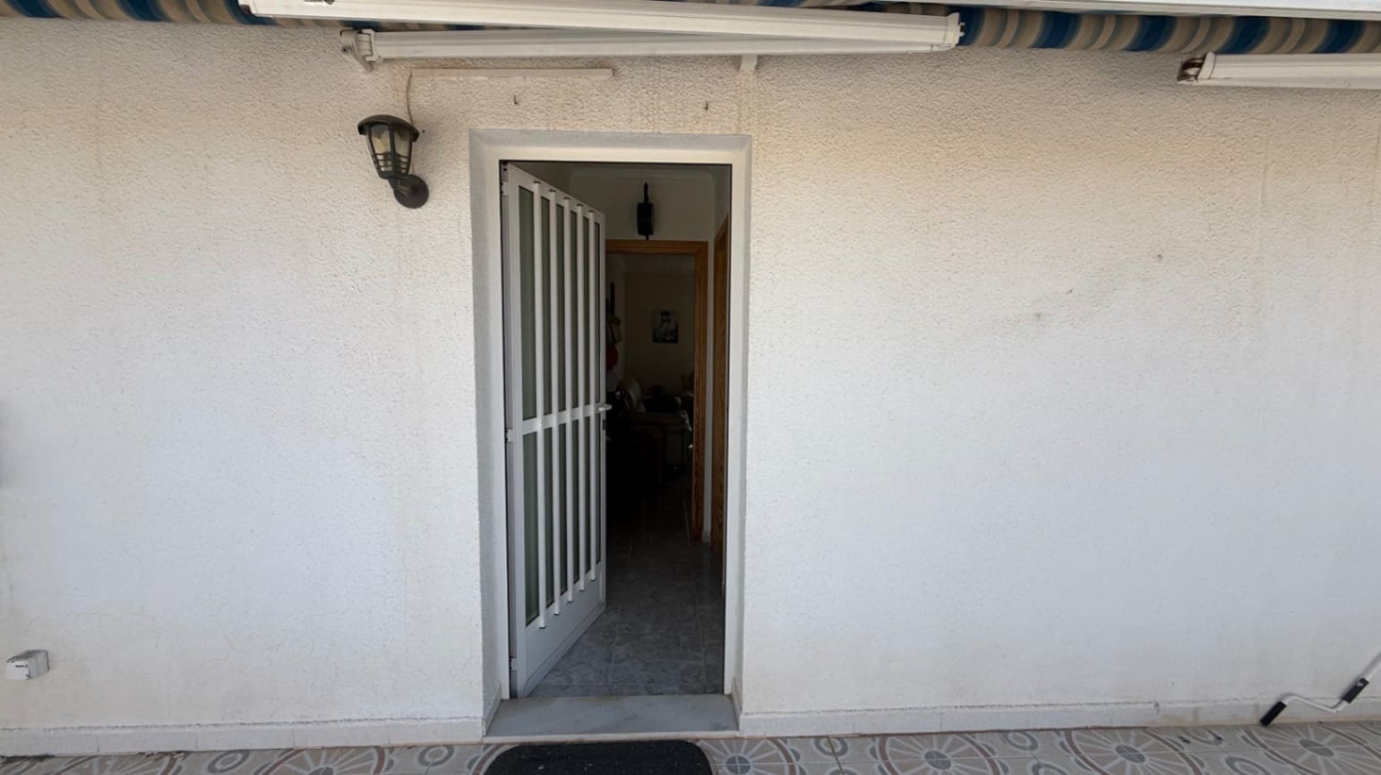 3 bedroom Townhouse for sale in Torrevieja with pool garage - € 389,000 (Ref: 9806948)