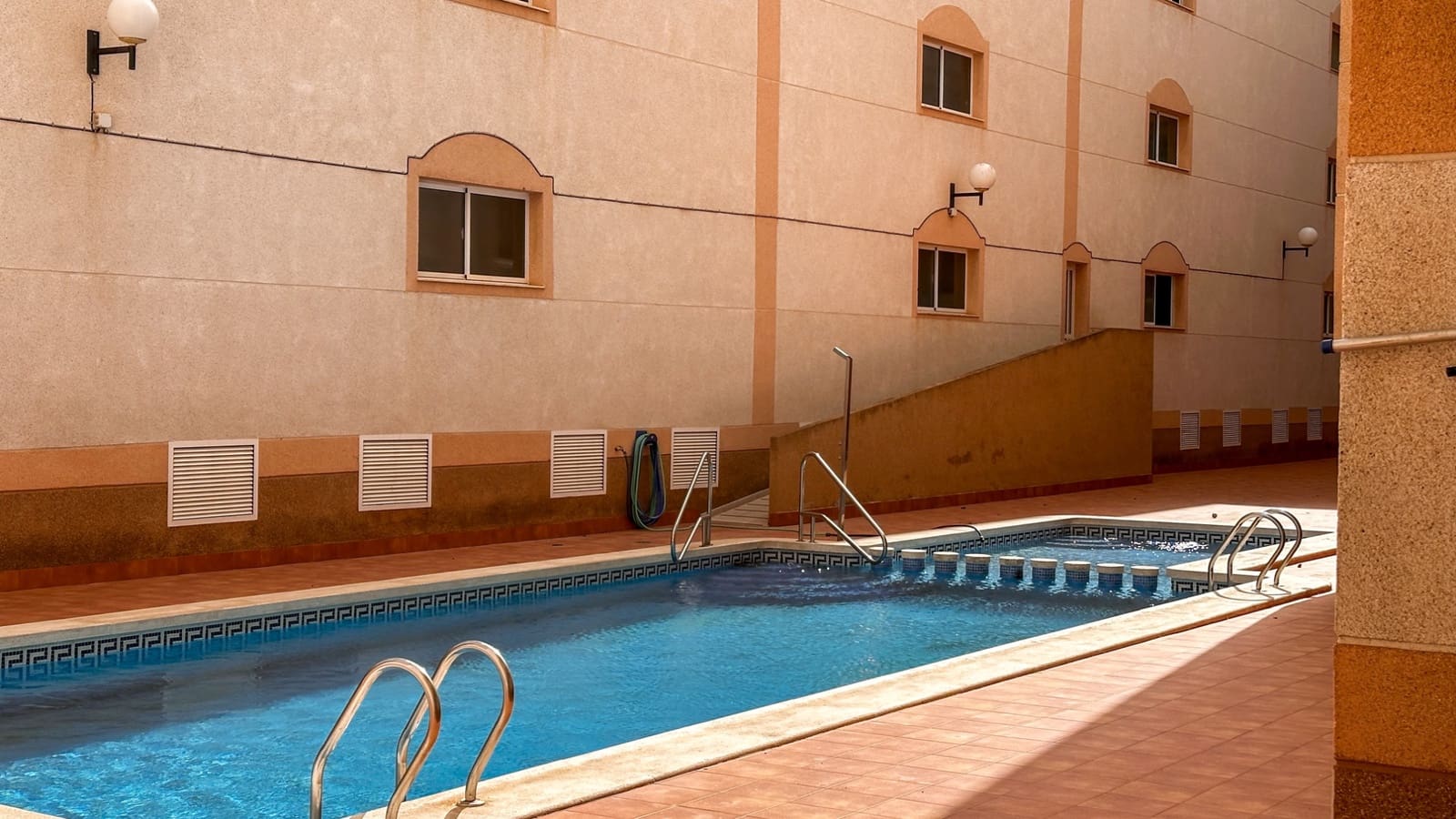 3 chambre Appartement à vendre à Torrevieja avec piscine - 199 900 € (Ref: 9806949)