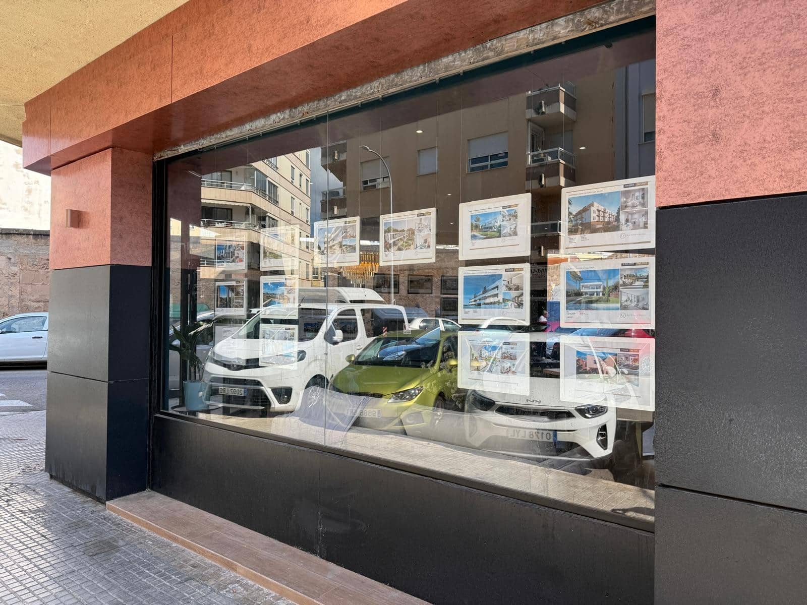 Komercyjne na sprzedaż w Palma de Mallorca - 400 000 € (Ref: 9807408)