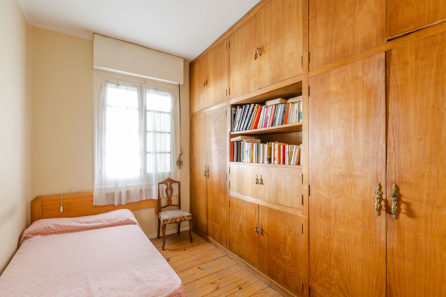 4 bedroom Flat for sale in Pamplona / Iruna - € 380,000 (Ref: 10003556)