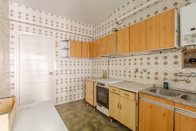 4 bedroom Flat for sale in Pamplona / Iruña - € 380,000 (Ref: 10003556)