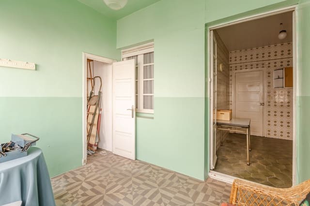 4 bedroom Flat for sale in Pamplona / Iruña - € 380,000 (Ref: 10003556)