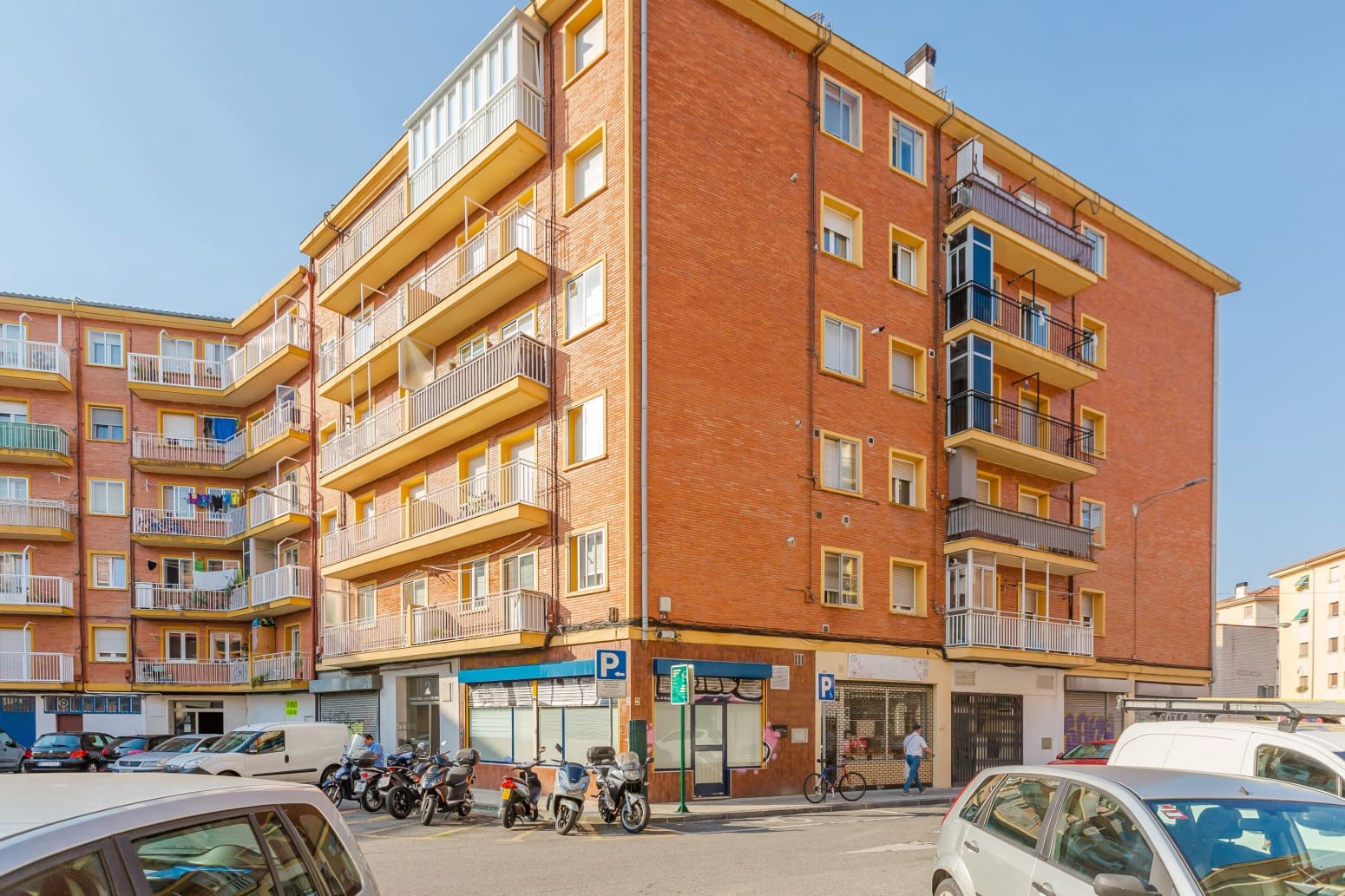 Commercieel te koop in Pamplona - € 64.000 (Ref: 10012949)