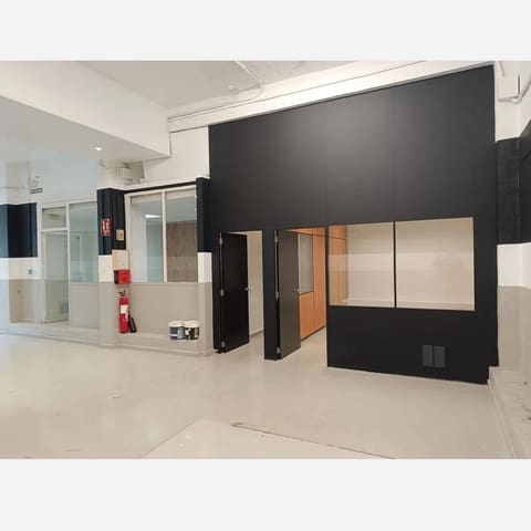 Commercieel te huur in Pamplona - € 1.200 (Ref: 10020307)