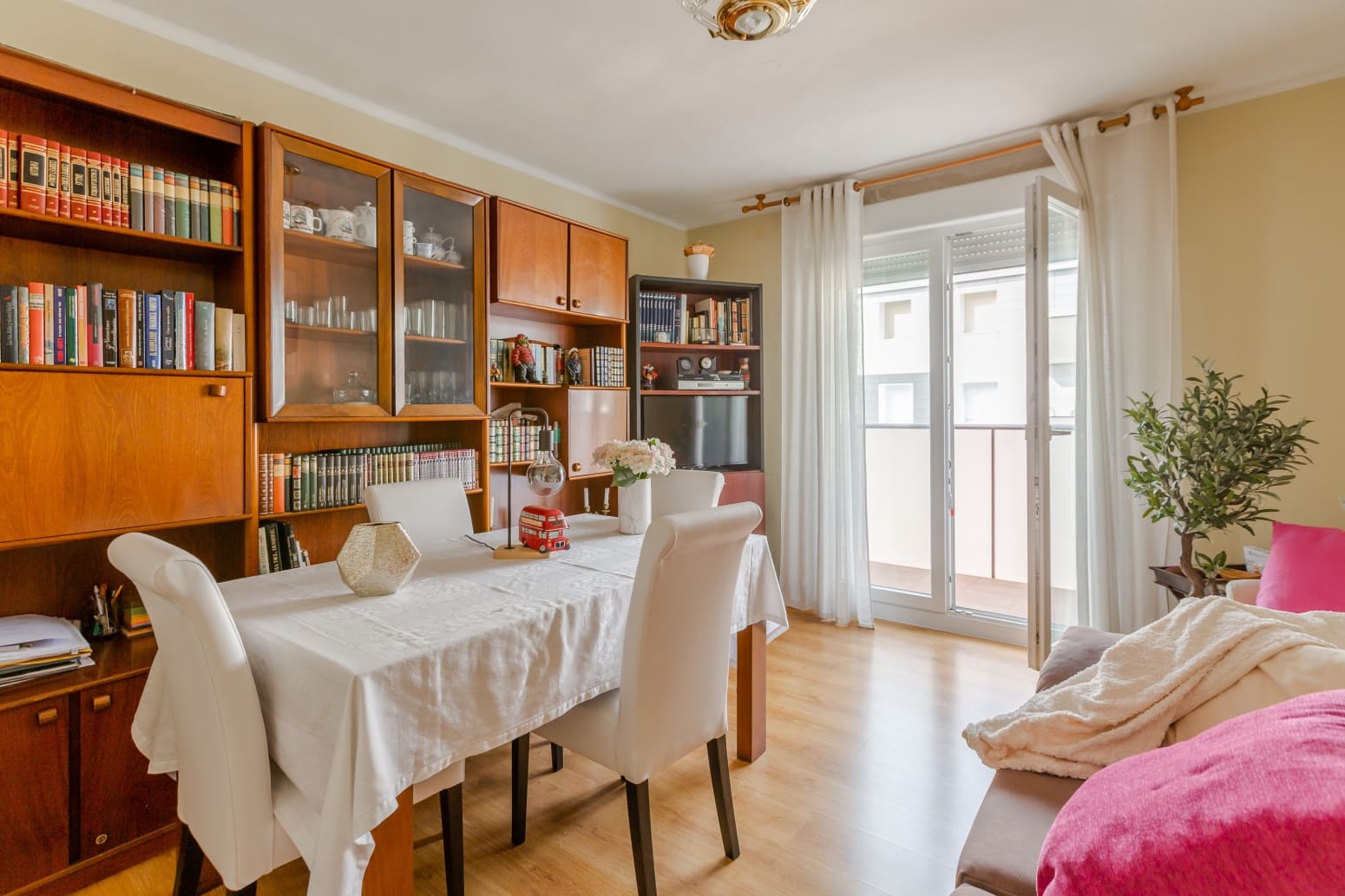 3 sovrum Lägenhet till salu i Pamplona - 215 000 € (Ref: 10026928)