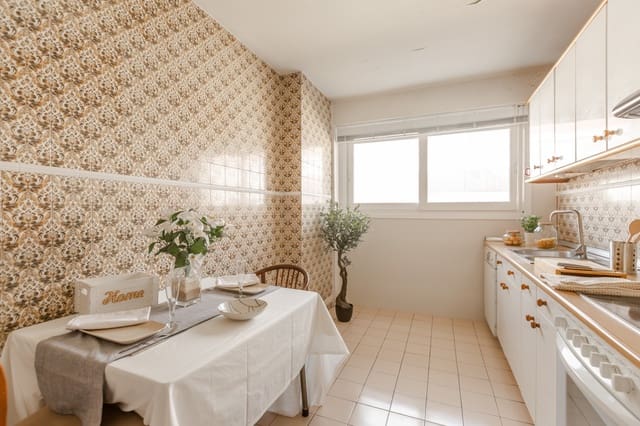 3 sovrum Lägenhet till salu i Pamplona - 215 000 € (Ref: 10026928)