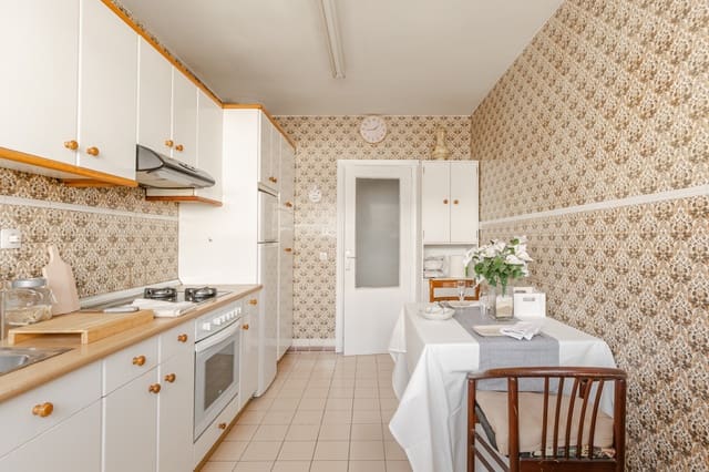 3 sovrum Lägenhet till salu i Pamplona - 215 000 € (Ref: 10026928)