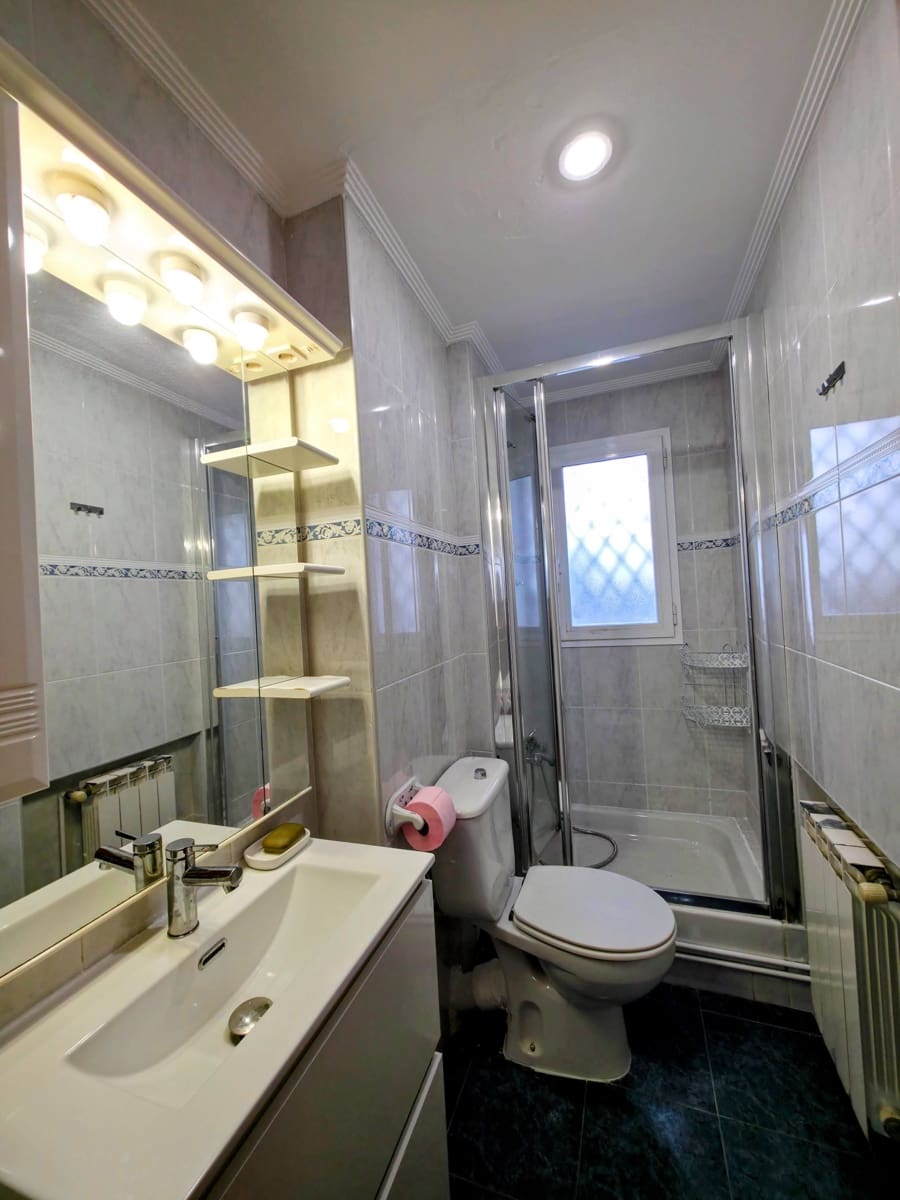 2 quarto Apartamento para arrendar em Pamplon - 750 € (Ref: 10033541)