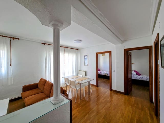 2 sovrum Lägenhet att hyra i Pamplona - 750 € (Ref: 10033541)