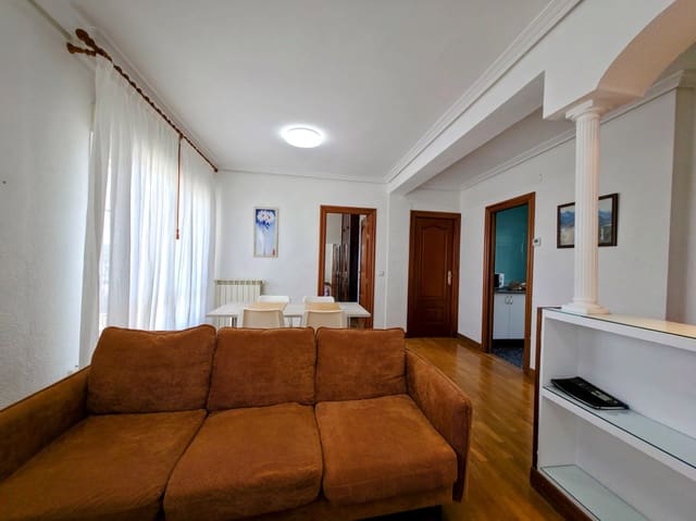 2 sovrum Lägenhet att hyra i Pamplona - 750 € (Ref: 10033541)