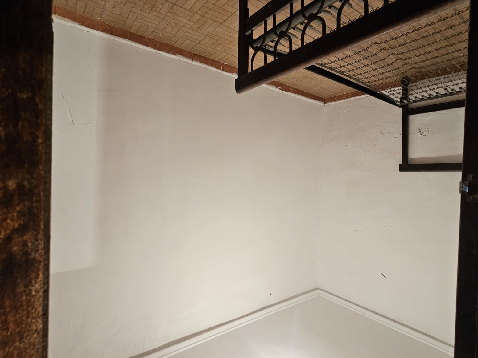 6 bedroom Villa for sale in Sanguesa - € 98,000 (Ref: 10037096)