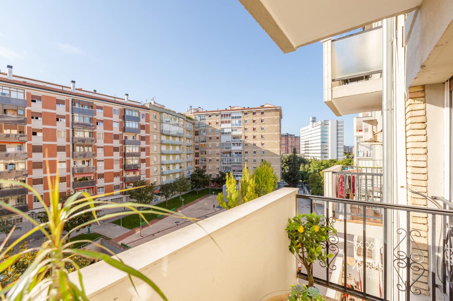 3 sovrum Lägenhet till salu i Pamplona med garage - 280 000 € (Ref: 10040710)