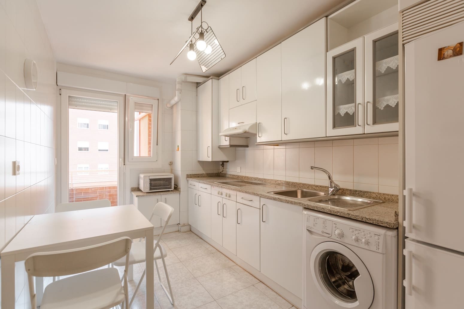 Appartement de 2 chambres à louer à Pampelune - 950 € (Ref: 10044631)