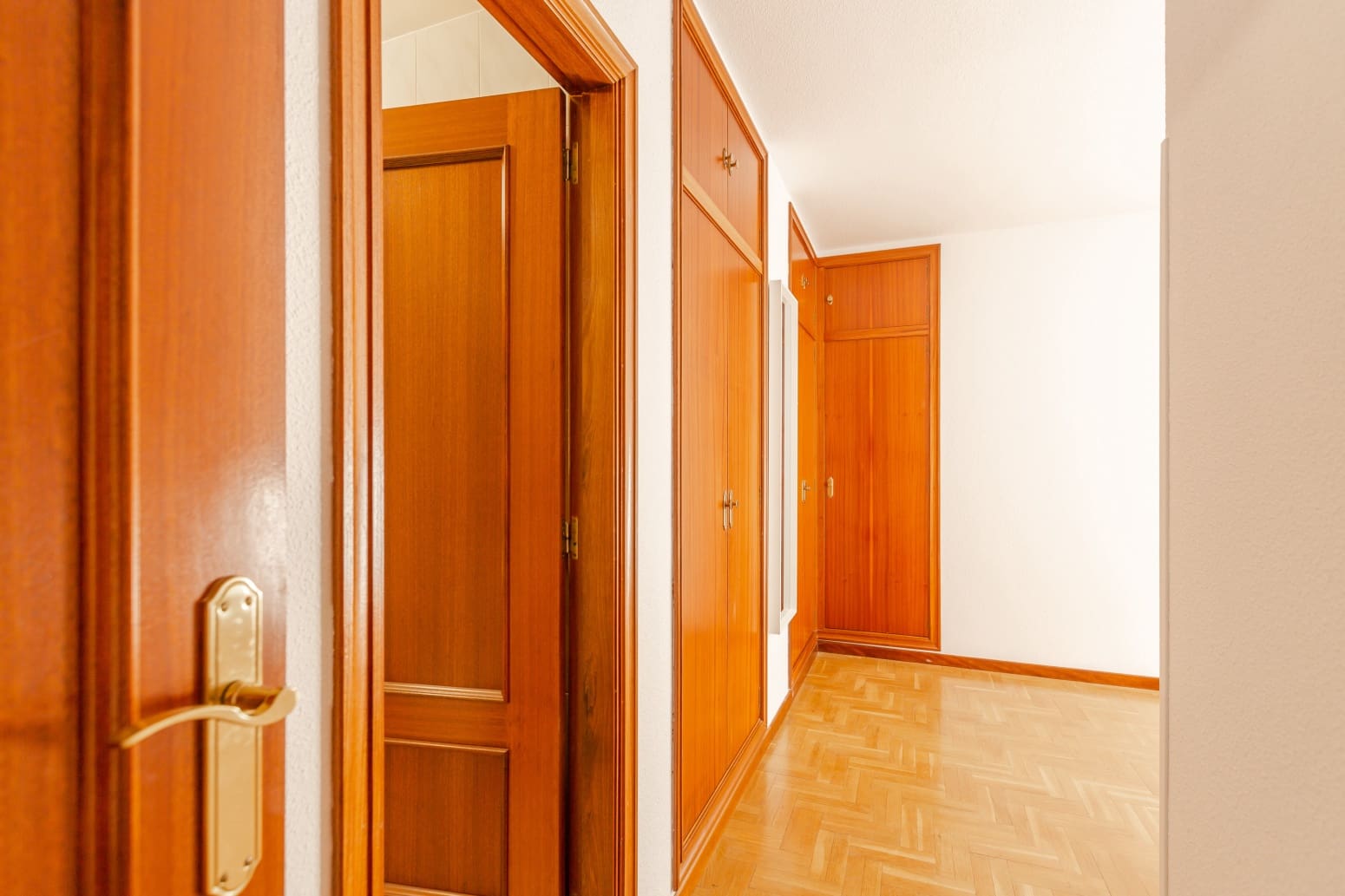 Appartement de 2 chambres à louer à Pampelune - 950 € (Ref: 10044631)