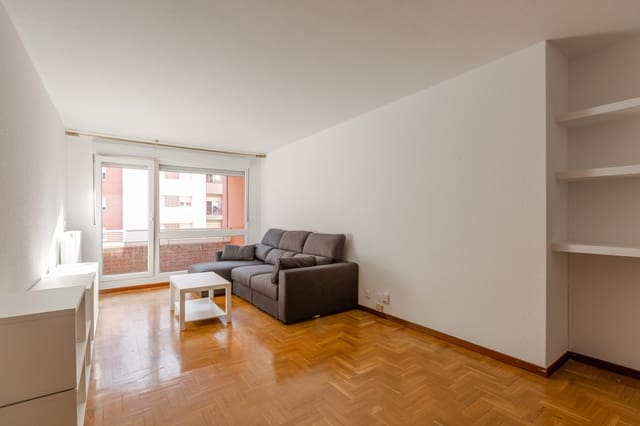 Appartement de 2 chambres à louer à Pampelune - 950 € (Ref: 10044631)