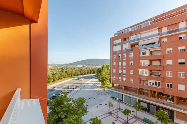 Appartement de 2 chambres à louer à Pampelune - 950 € (Ref: 10044631)