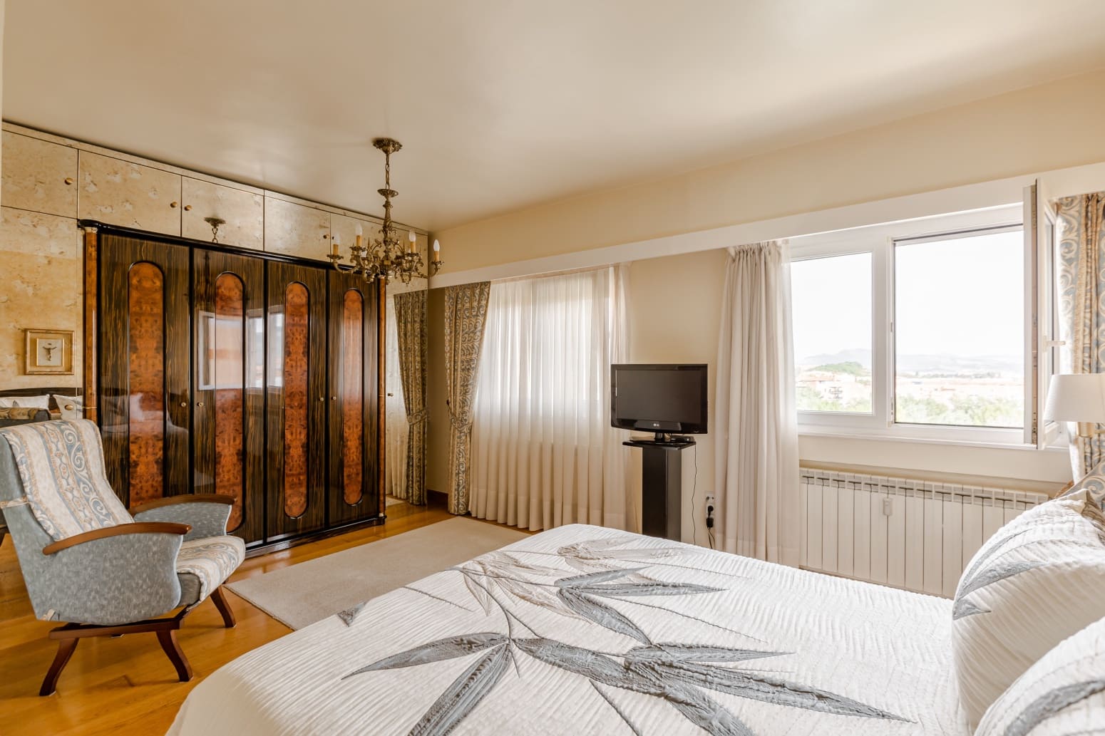 4 bedroom Flat for sale in Pamplona / Iruna - € 339,900 (Ref: 10046989)