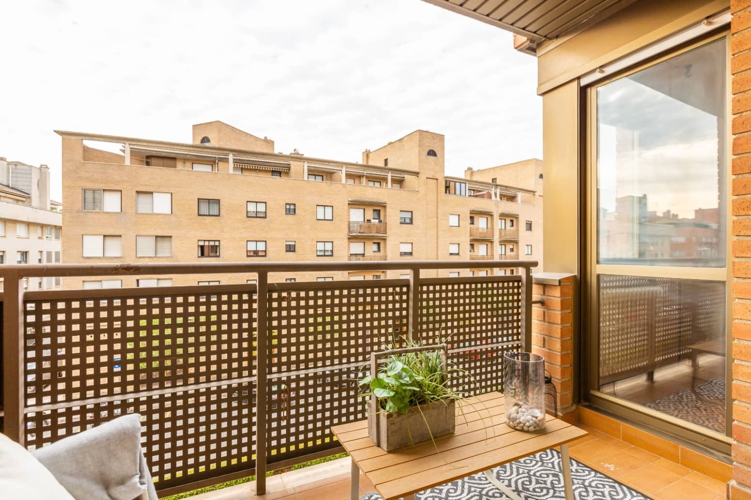 2 sypialnia Mieszkanie na sprzedaż w Baranain z garażem - 254 900 € (Ref: 10067220)