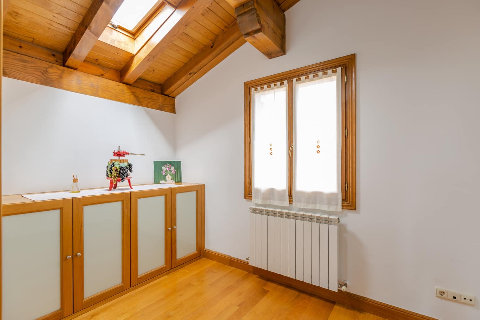5 sovrum Villa till salu i Aizoain med garage - 691 000 € (Ref: 10075423)