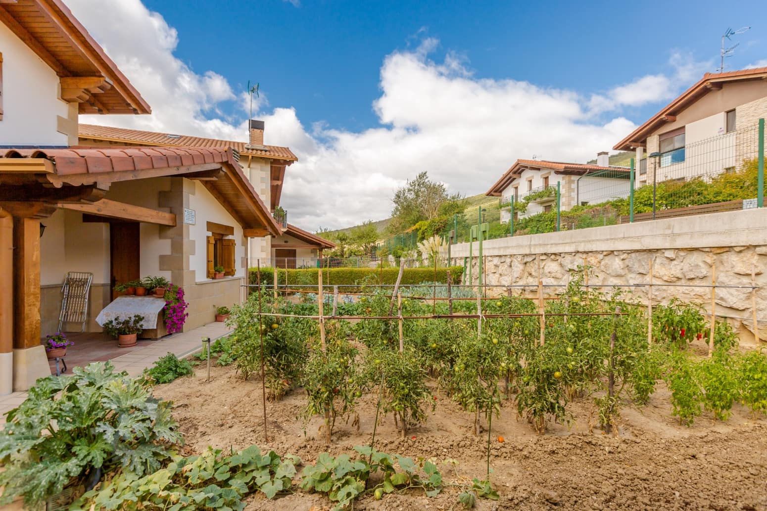 5 sovrum Villa till salu i Aizoain med garage - 691 000 € (Ref: 10075423)