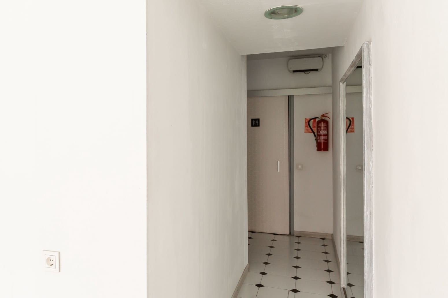 Kaupallinen vuokrattavana paikassa Pamplona - 680 € (Ref: 10085678)