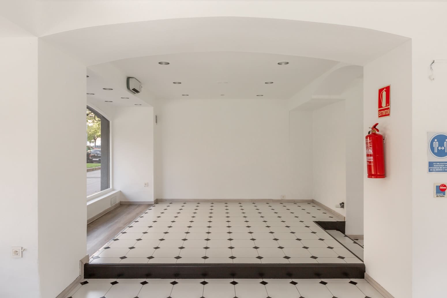 Kaupallinen vuokrattavana paikassa Pamplona - 680 € (Ref: 10085678)